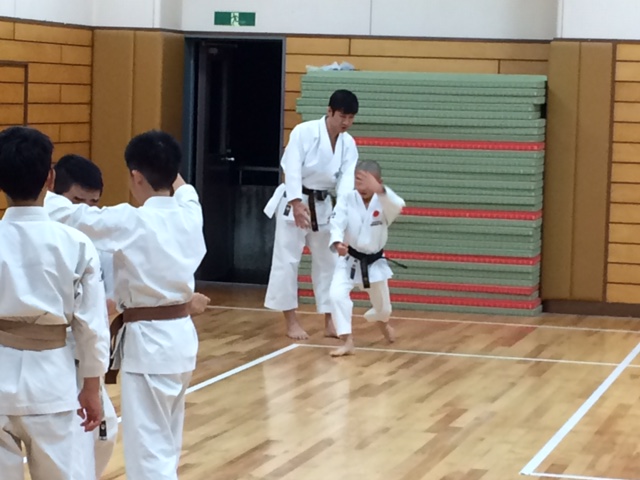 Kinder-Karate-Training mit Naka sensei