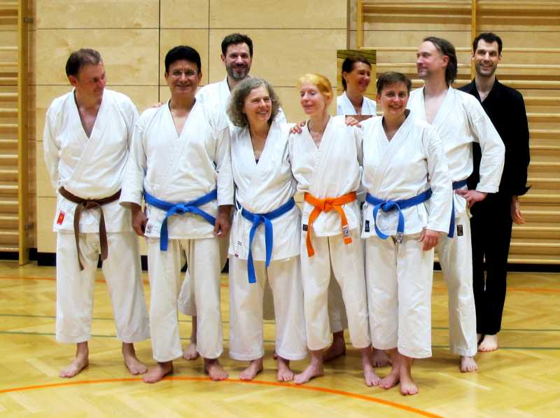 Karate-Gürtelprüfung beim Tung Dojo in Berlin: 10 Karateka haben bestanden - Juli 2023
