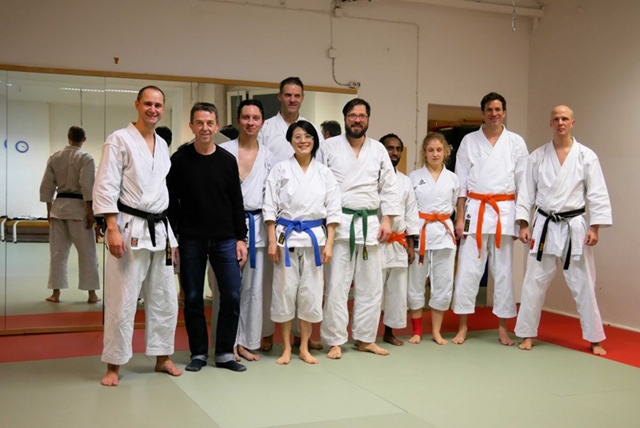 Erfolgreiche Kyu-Prüfung Karate in Berlin-Kreuzuberg beim Tung-Dojo.